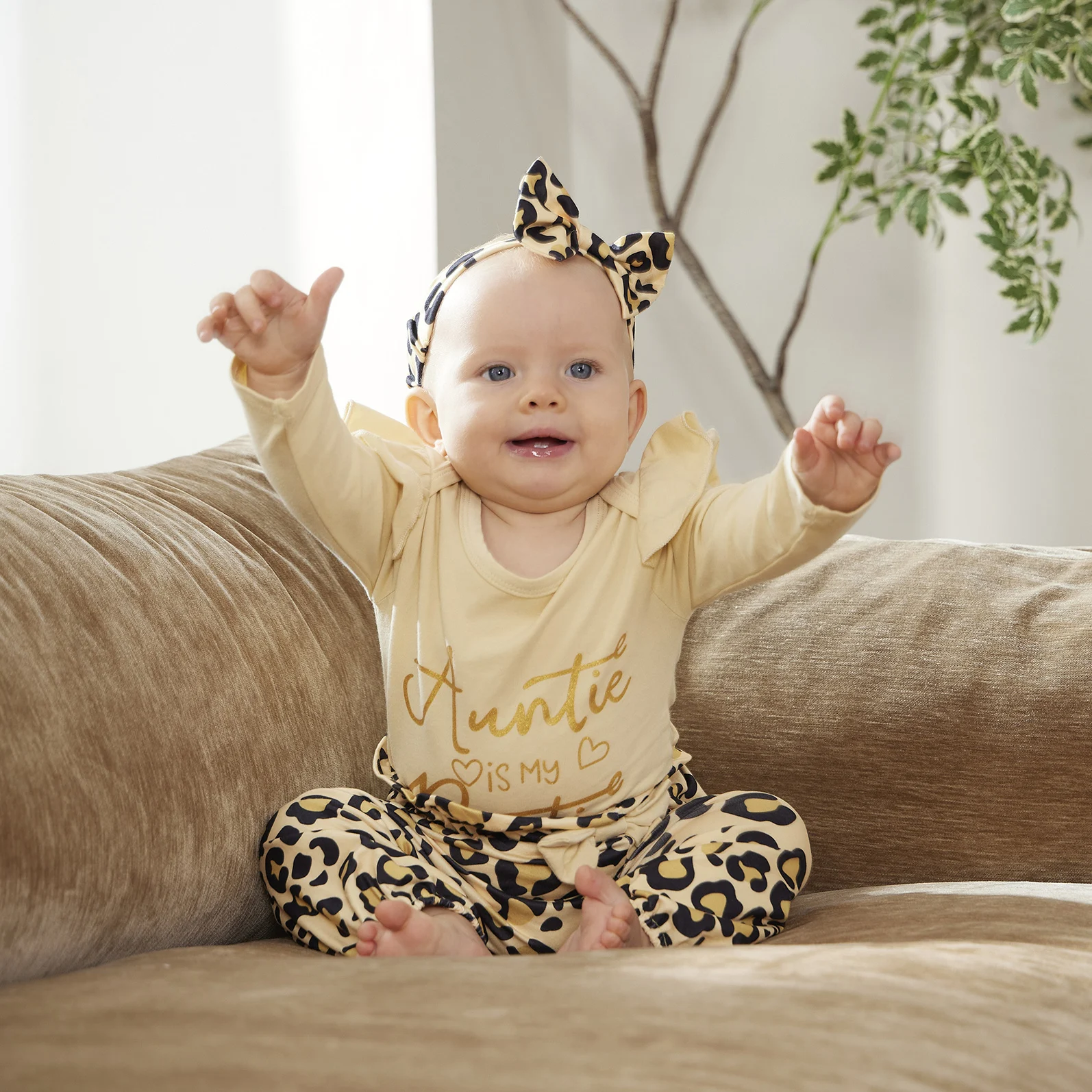 

Synpos 3 Pcs Newborn Baby Girl Clothes Infant Girl Floral Bodysuit + Pants + Headband Set Baby Girl Rompers Outfits 0-12 Months