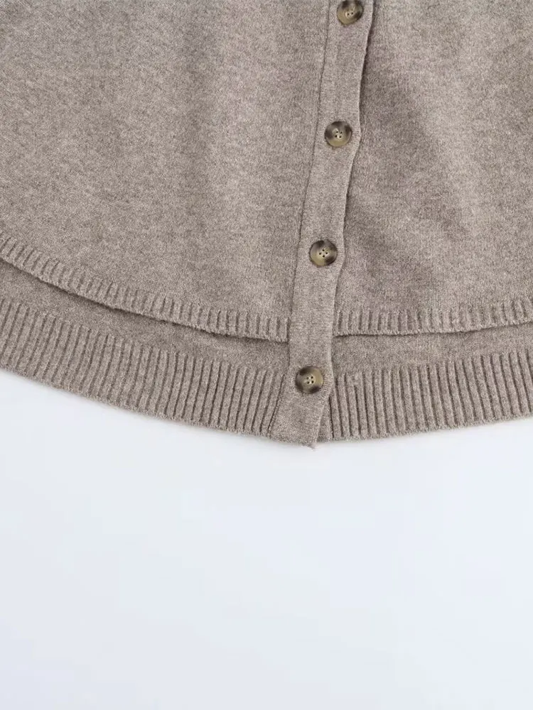 Женский трикотажный кардиган с пряжкой