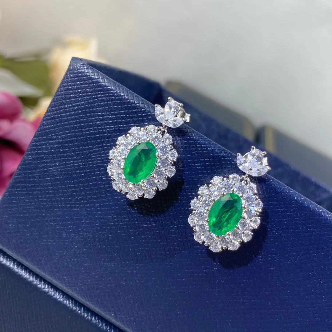 

Женские серьги-гвоздики из серебра 925 пробы, с круглыми вставками