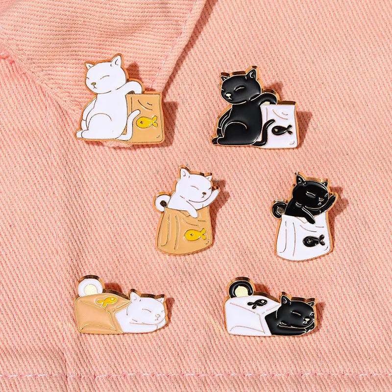 

Cartoon Black White Cat Pins Cat with Backpack Shape Pins Backpack Accessories Alloy Enamel Lapel Pins Brooches Badge Wholesale