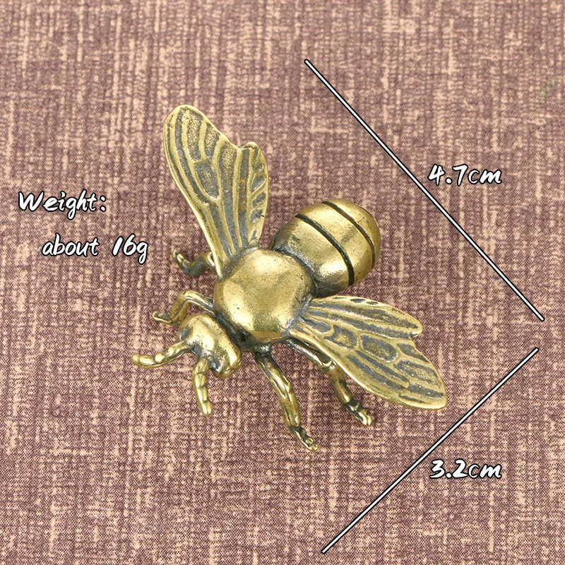 

Миниатюра пчела из латуни