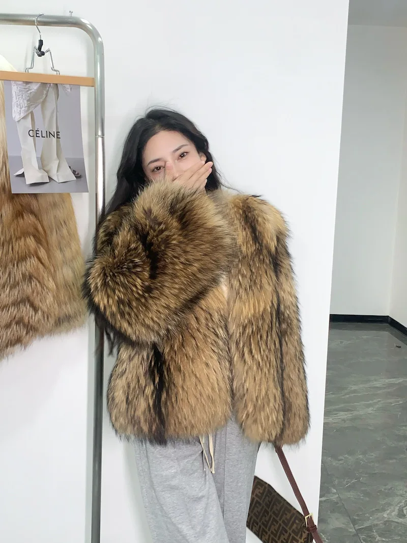 Real Natural Raccoon Jacket Women's Fashion Full Pelt Coats Fur Coat  Real Round Neck Warm Whole Skin Natural Raccoon Fur
