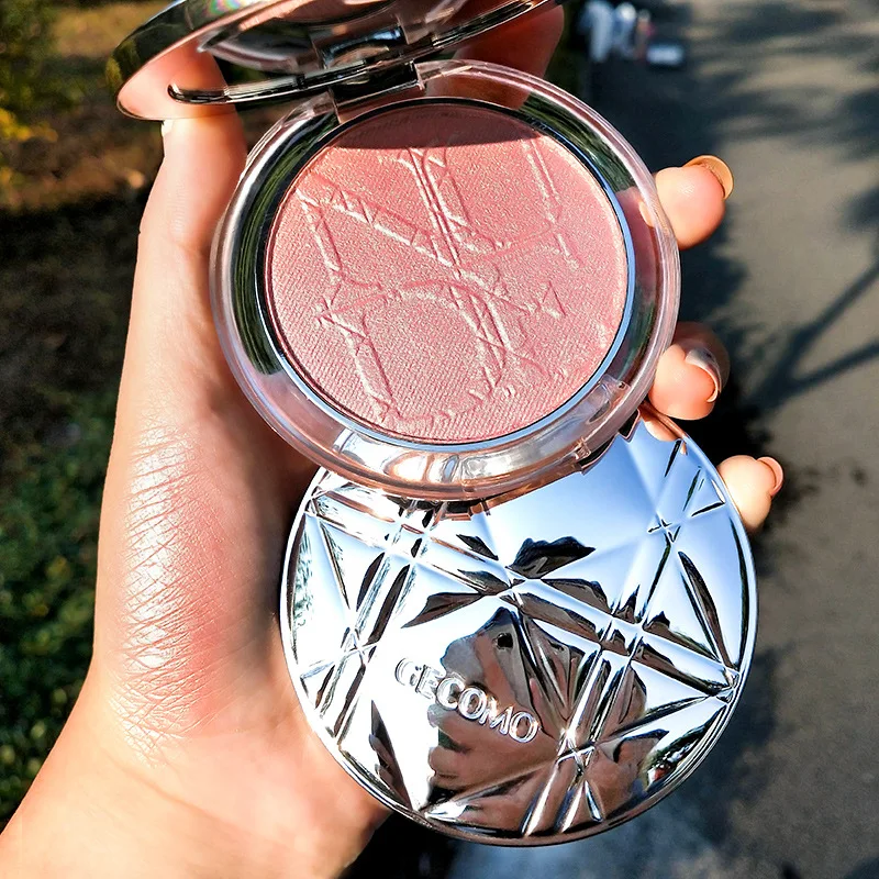 

The New High-gloss Powder Foundation, Eyeshadow, Silkworm Three-dimensional Trimming Plate Blush Does Not Show Pores