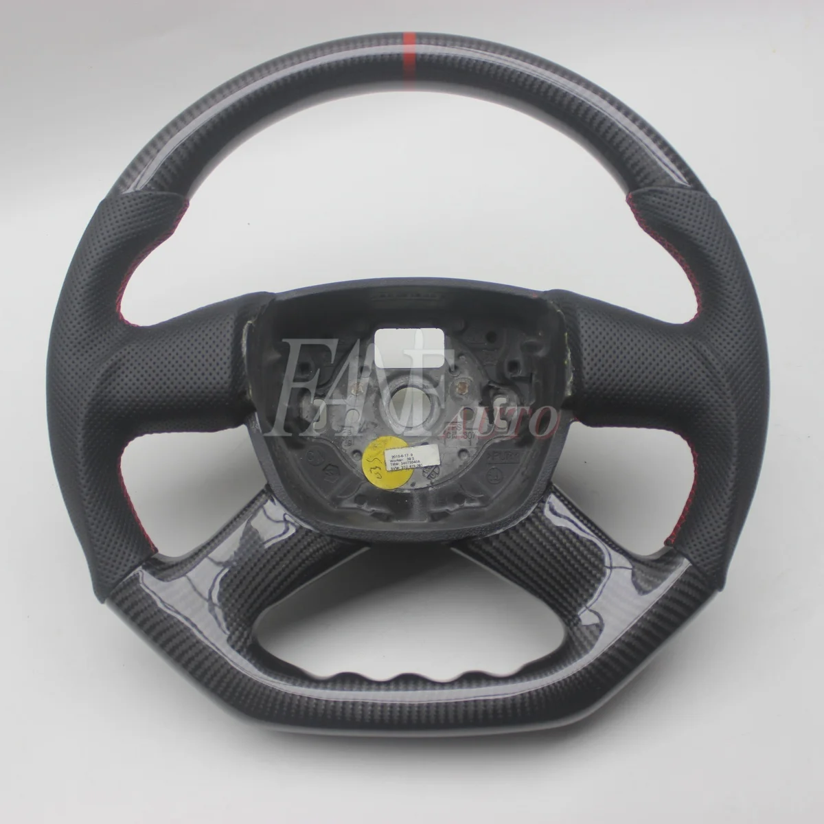 

Сменный руль из настоящего углеродного волокна с кожей для Skoda Octavia 2010-2021 гг.