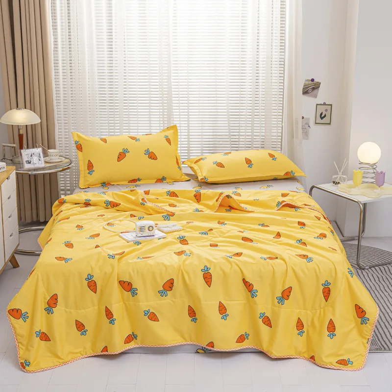 

Cartoon Summer Quilt for Kids Bed Washable Carrots Deers Boys Summer Quilt Blankets Thin Air-conditioner Quilt with Pillowcase