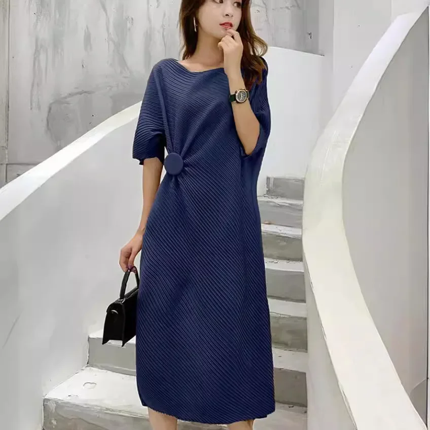 Элегантное женское летнее платье с тремя рюшами приталенное французское