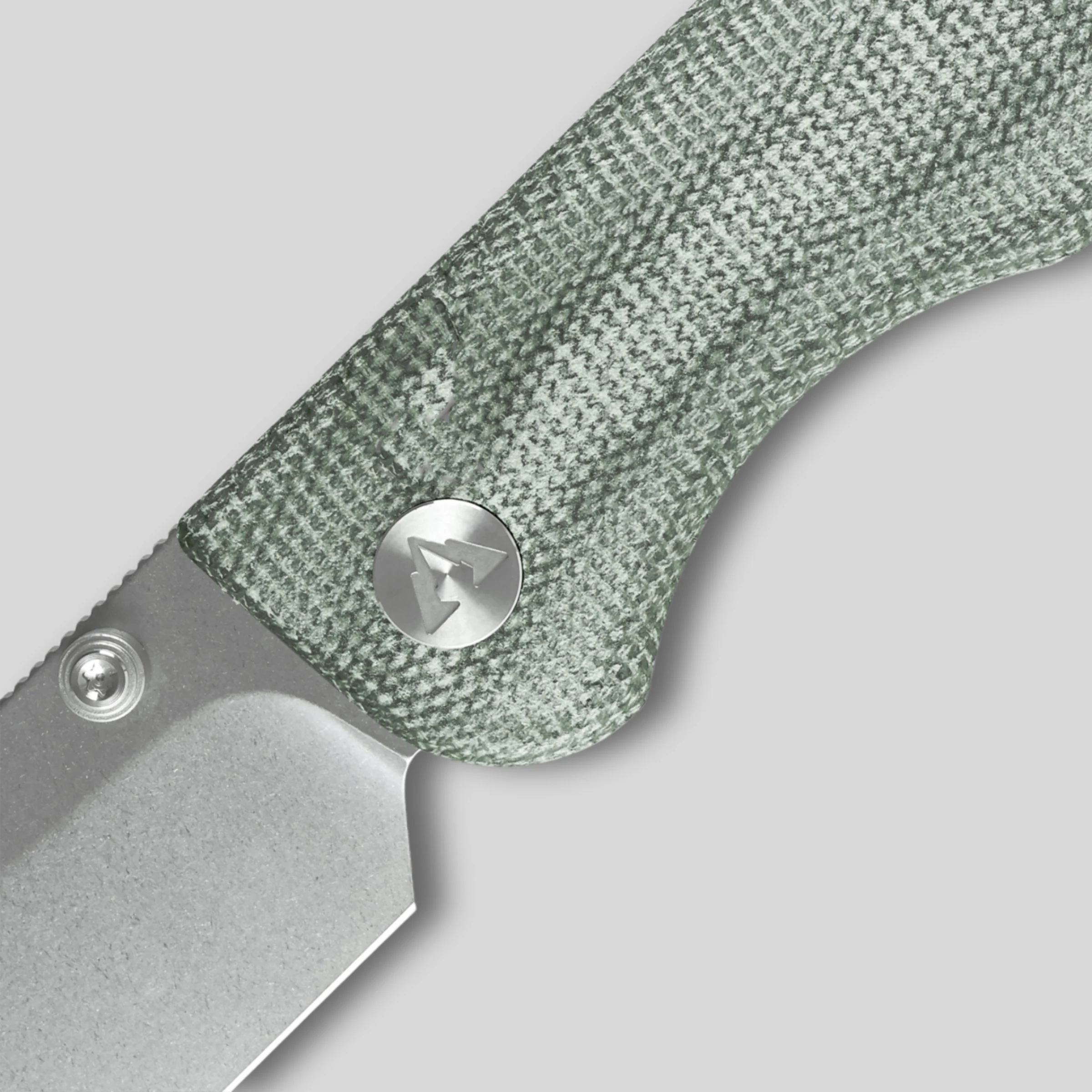 Фото Складной нож CMBMADEKNIVES Predator V3 с рукоятью из микарты и сталью 14C28N для кемпинга и активного отдыха, EDC CMB-19A №4