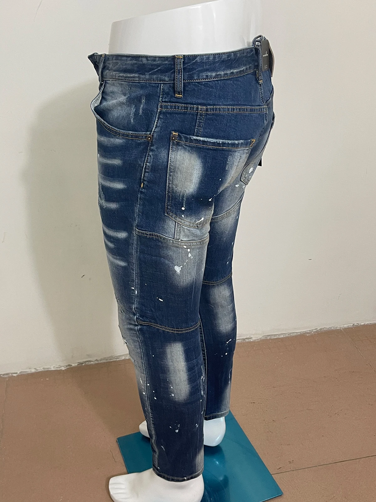 2023 new D2 Men's jeans, fashion slim hole patch torn ink stitching small feet D2 jeans man