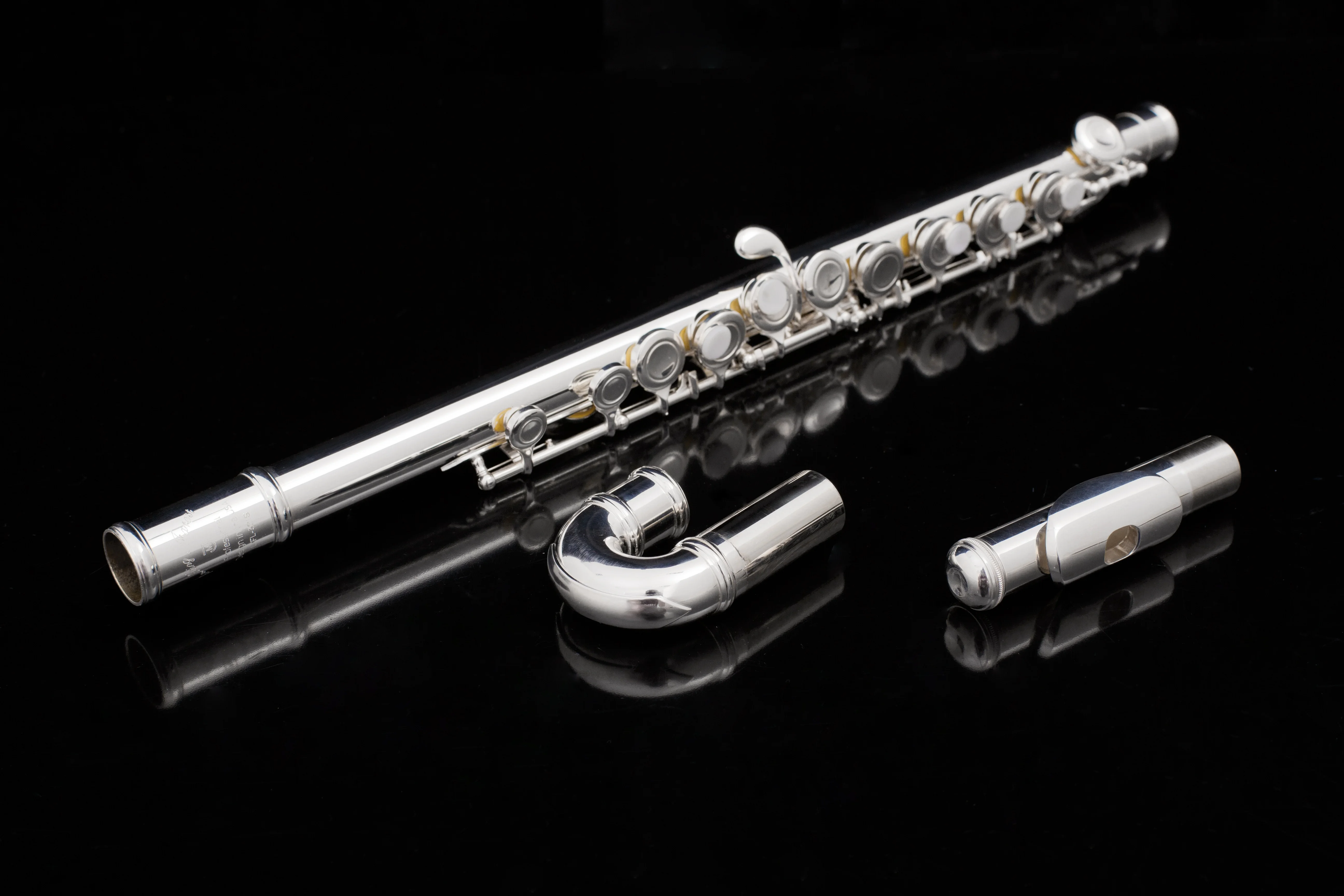 Мал флейта 7 букв. Флейта-пикколо флейта. Покупка флейты большой. Китайская флейта хулуси. Магазин флейт.