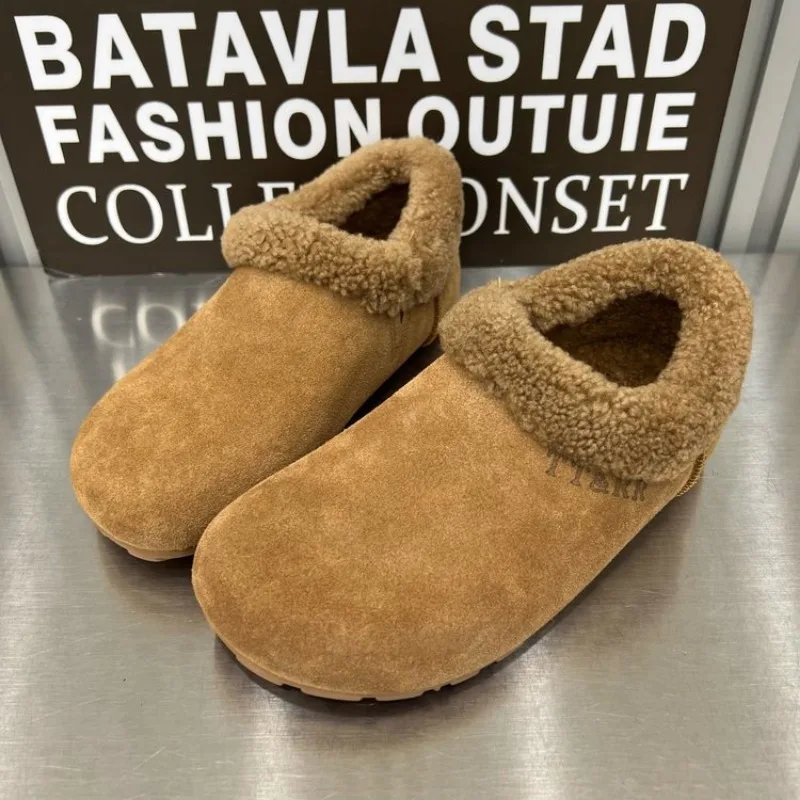 Женские зимние ботинки на меху плоской подошве короткие плюшевые замшевые туфли