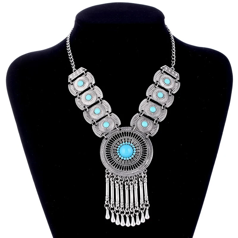 

Vintage Bohemian Alloy Tassel Statement Necklaces for Women Acrylic Beads Carved Geometric Collar Necklaces Ethnic Jewelry