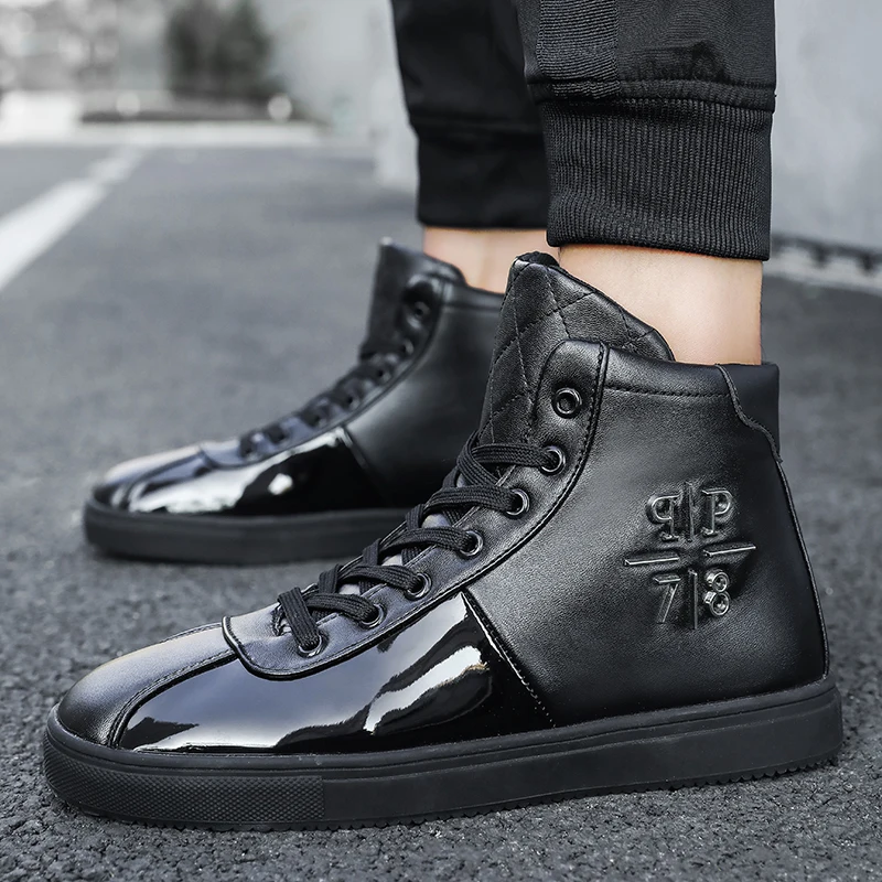 2022 Red Brand Superstar Shoes Men Luxury Designer Black Men Sneakers Big Size 47 Street High top Men's Skateboard Shoes Flats