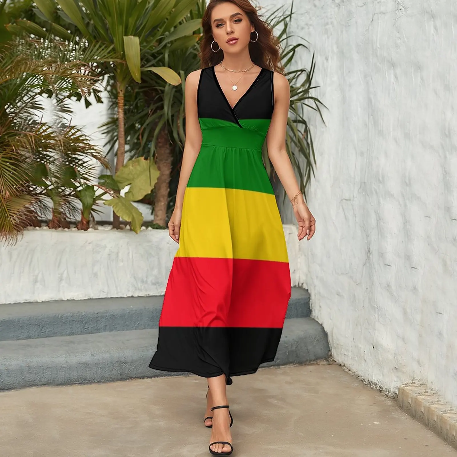 Зеленые желтые и красные женские платья с флагом