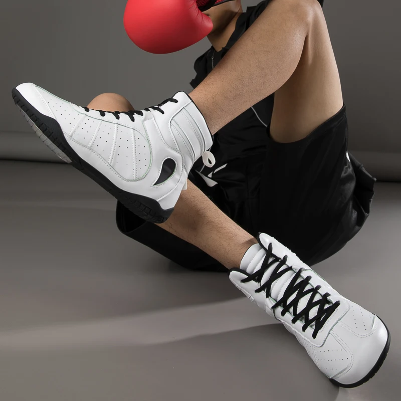 36-46 New Arrival Boxing Shoes Men Women Wrestling Boots Non-Slip Fighting Shoes Boxing Sport Sneakers Plus Size