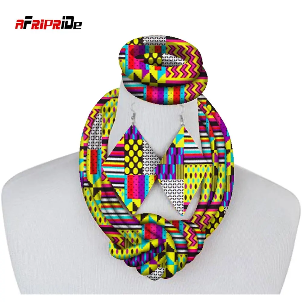 Ожерелье и серьги из ткани Анкары 3 шт