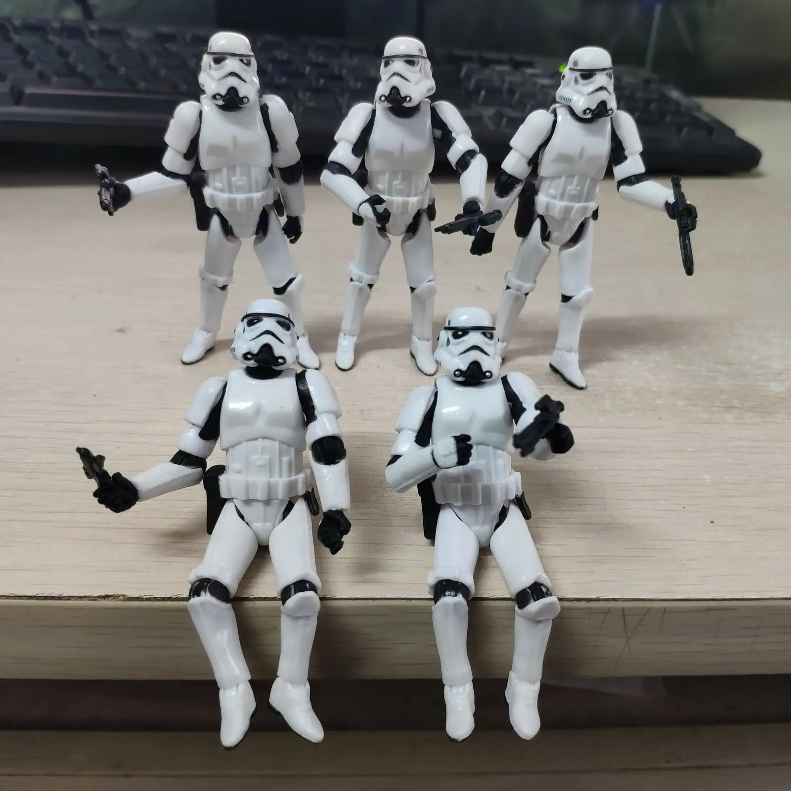 

Lot of 5pcs 3.75" Star Wars Stormtroopers OTC Trilogy Action Fiugres with Guns