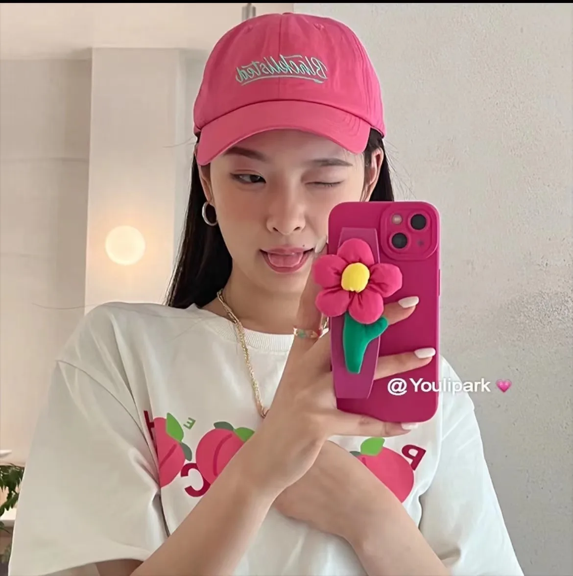 Ins girl rose red wristband flower suitable for 13ProMax mobile phone case iPhone12/11/X