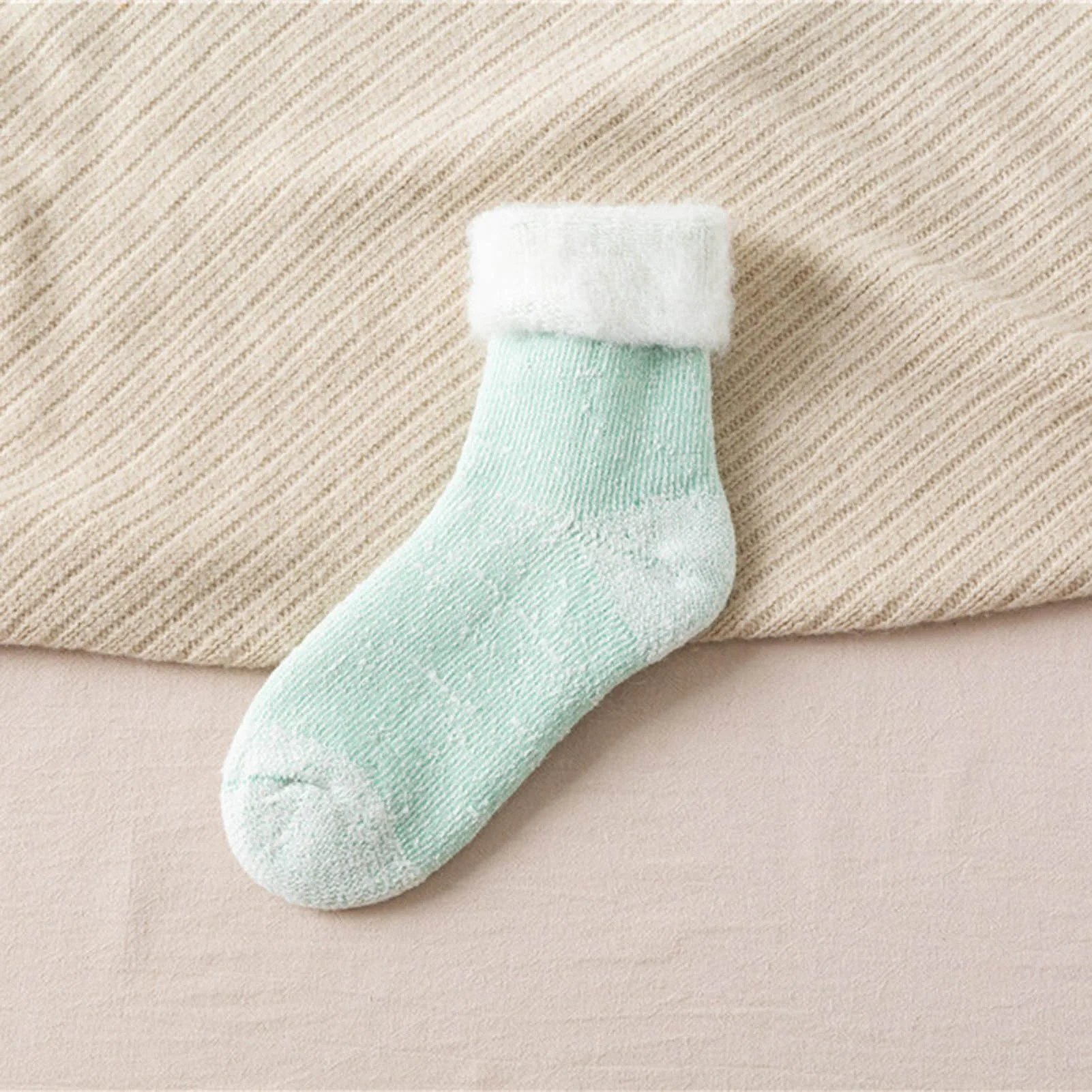 Теплые носки для женщин толстые теплые шерстяные изолированные с ворсом катания