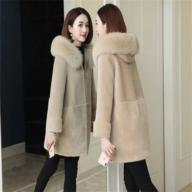 Women Winter Thick Warm Short Plush Jacket Faux Mink Fur Parkas 2022 New Korean Fashion Fluffy Long Sleeves Faux Fur Teddy Coat