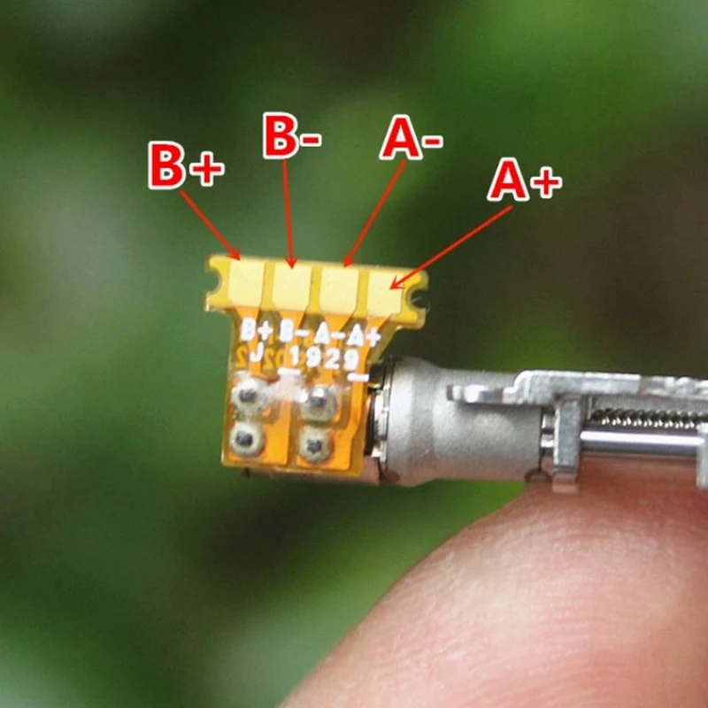 1 шт. мини-5 мм 2-фазный 4-проводной прецизионный металлический шаговый двигатель с