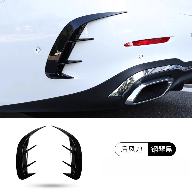 

Подходит для Mercedes-Benz W206 C-Class 2022+ Модифицированная внешняя рамка задних противотуманных фар, задний нож ветра, яркая полоса