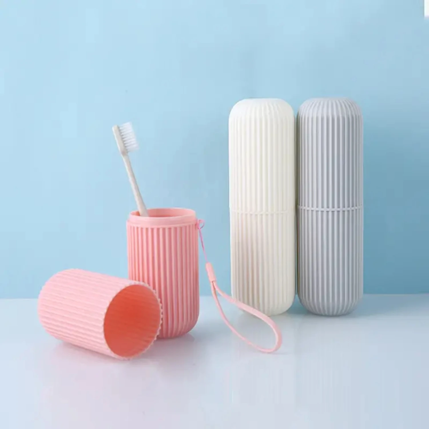 Portable Travel Toothbrush Cup and Case Set for Business Trips Daily Use Convenient Carrier Organizer in Random Color O
