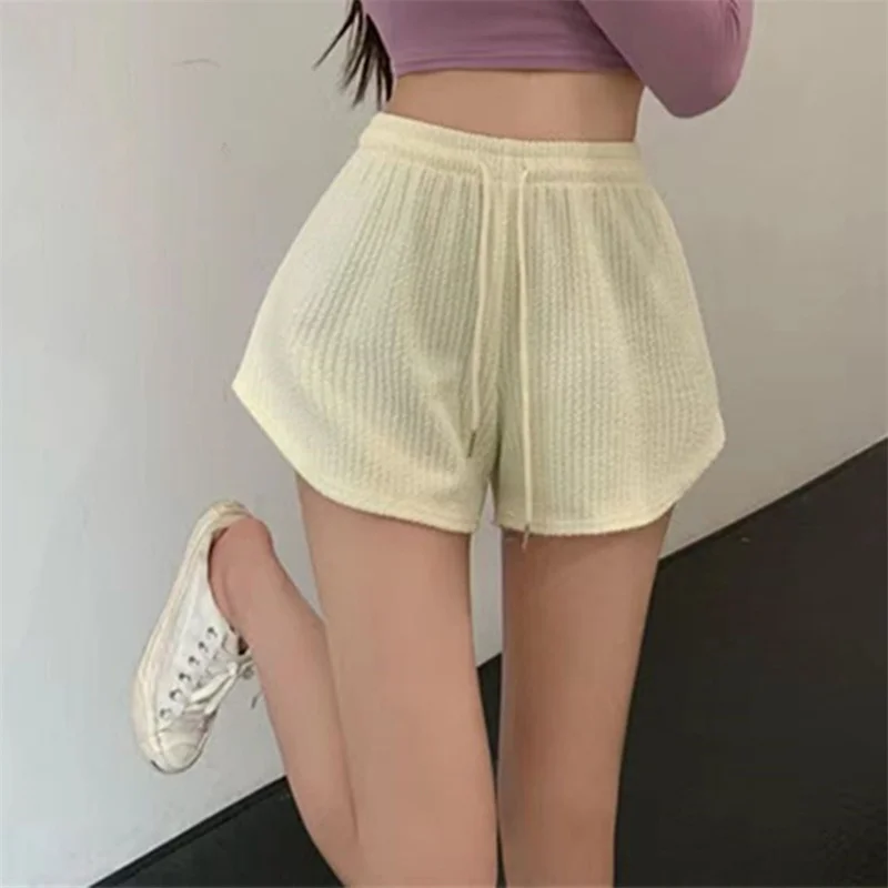 

Шорты женские эластичные на шнуровке, однотонные удобные дышащие Короткие штаны с завязками, с широкими штанинами, на лето