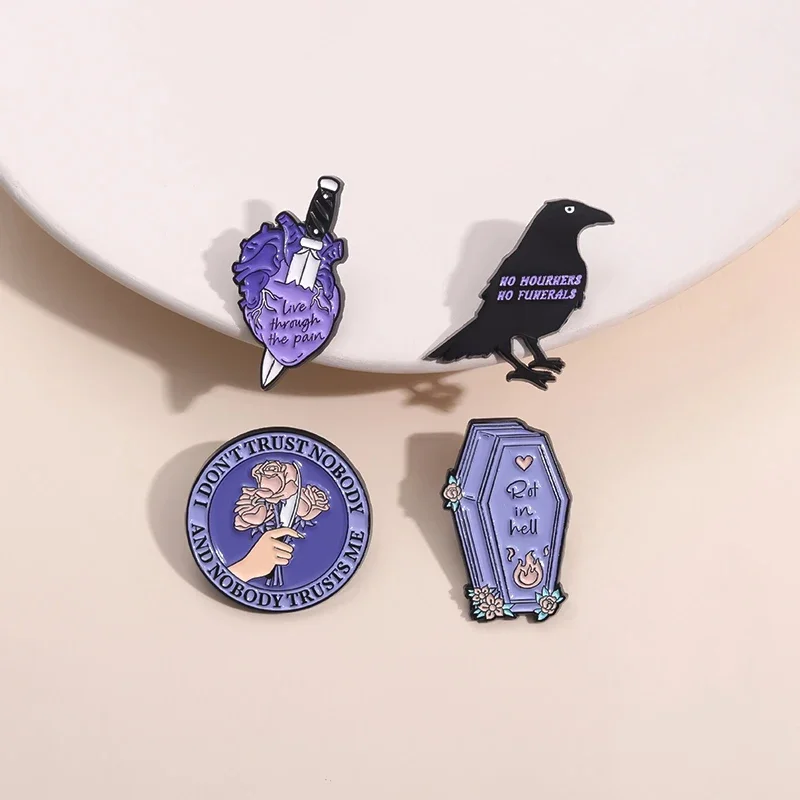 Эмалированные броши вороны XioMara