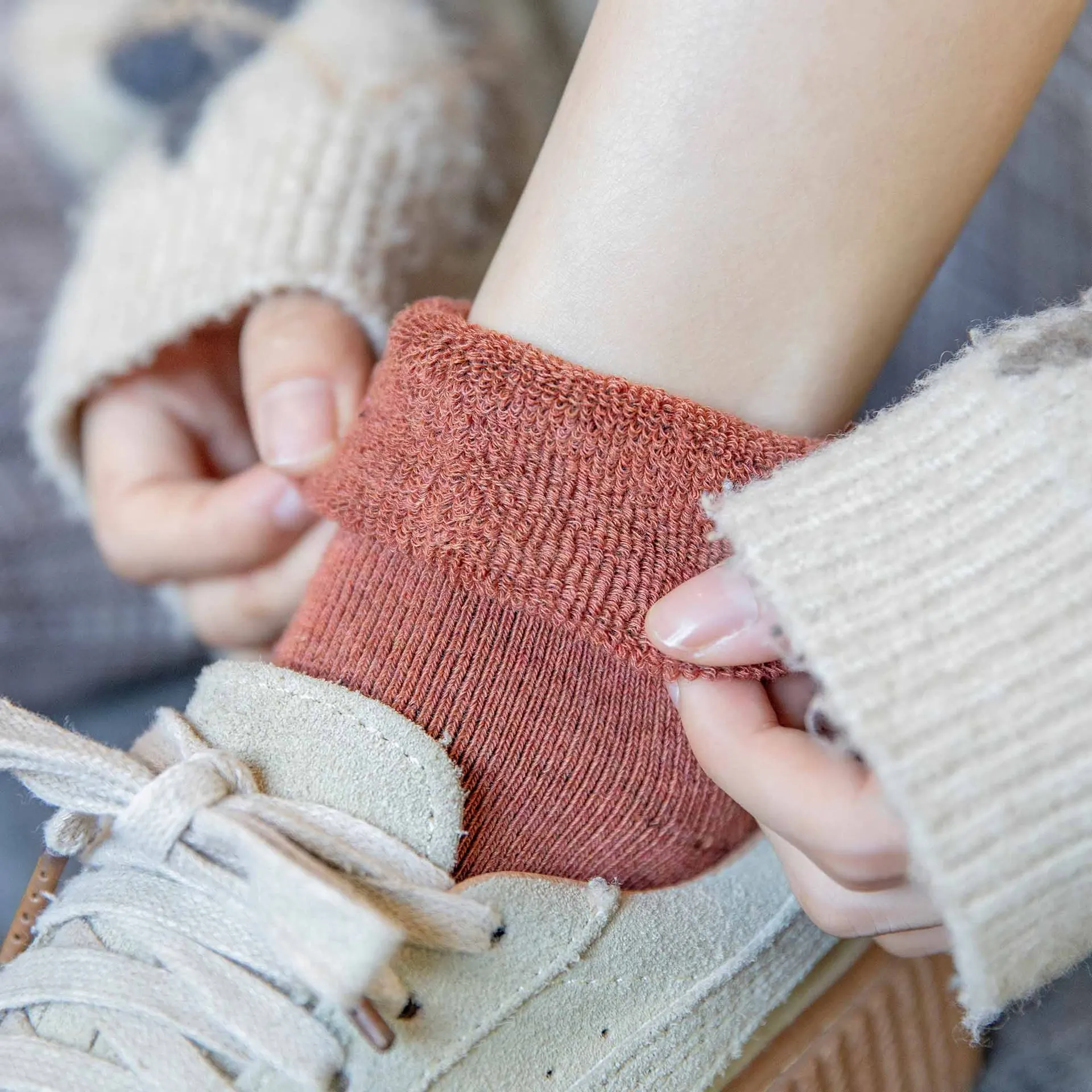 Simple New Solid Color Thermal Socks Women Winter Warm Breathable Thick Socks White Red Black Fluffy Sports Socks Set 10 Pairs