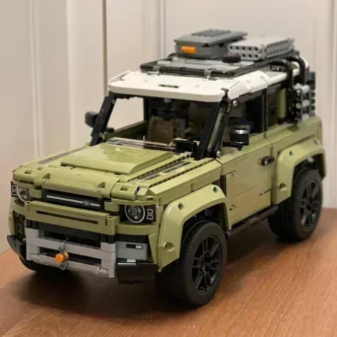Фото 2573pcs Famous Car Blocks Land Supercar Rover Off-Road Defender Vehicle Model 42110 Building Blocks Bricks Toys Kids Adults Gift №2