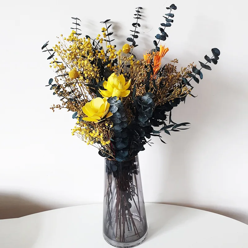 

Nordic Style Dried Flower Bouqeut For Soft Decoration Eucalyptus Gold Ball Gypsophila Mingle Wedding Office Ornament Arrangement