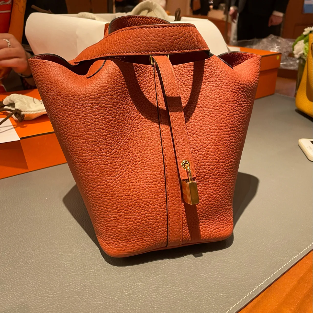 2023 New Genuine Leather Premium High Capacity Versatile Vegetable Basket Bucket Bag