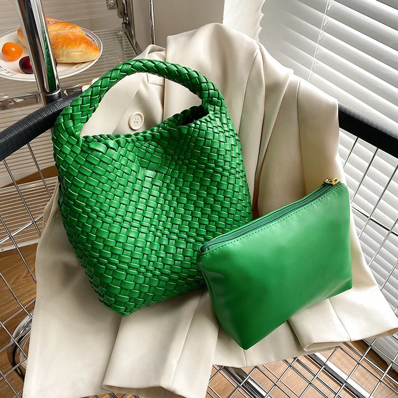 

Hand Woven Bag Female Soft Leather Large Capacity Hand-held Crossbody Atmosphere Senior Sense Single Shoulder Commuter Bag