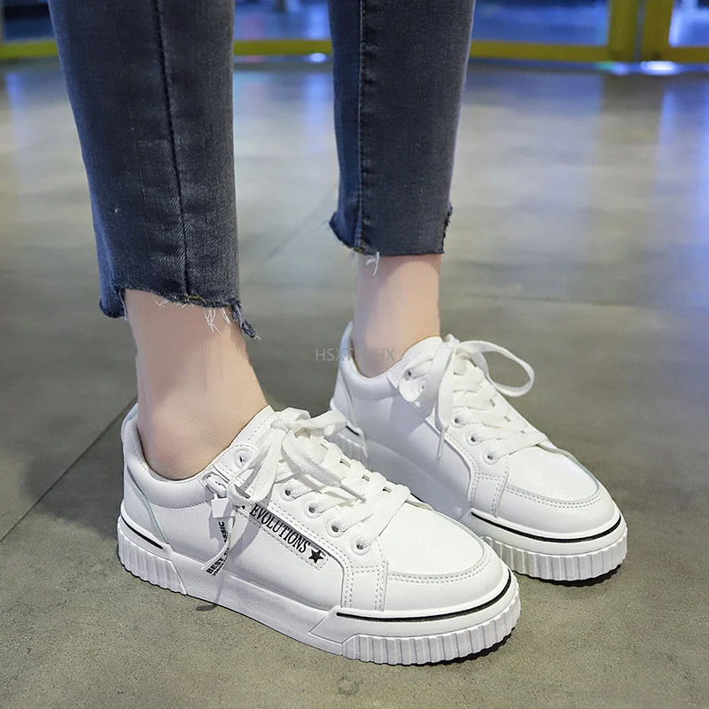 

2022 New Spring Women Casual Shoes Street Fashion Comfortable Girl Student Lace-up Leather Leisure Flat Shoes White Sneakers