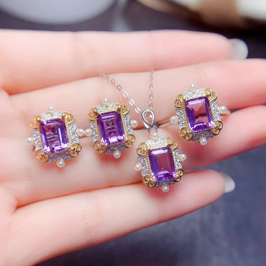 

Комплект из колье, серёг и кольца, из серебра 925 пробы