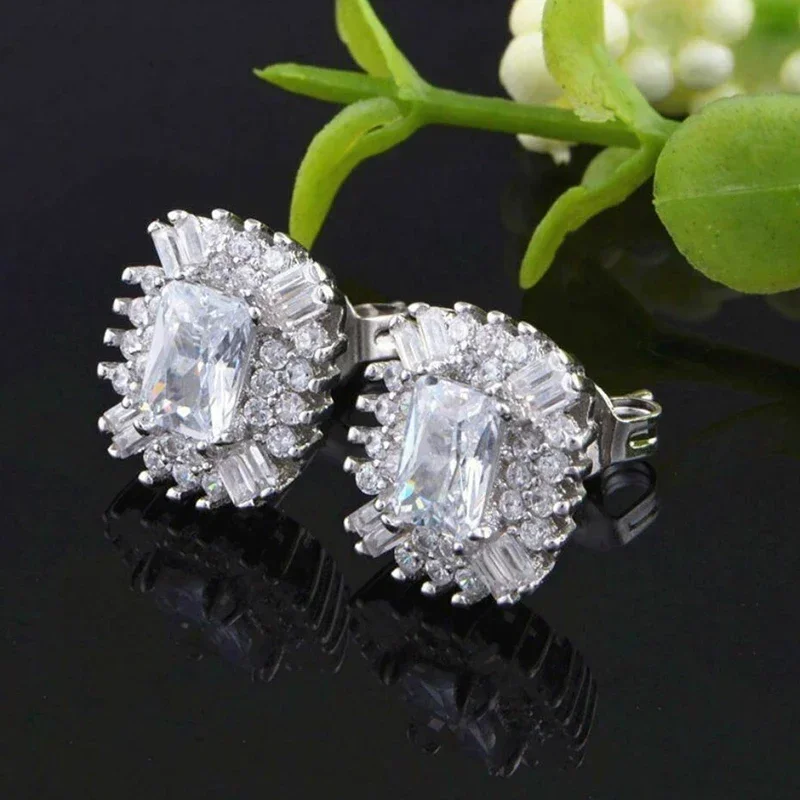 Новый новый дизайн серьги-гвоздики геометрической формы кристаллы с кубическим