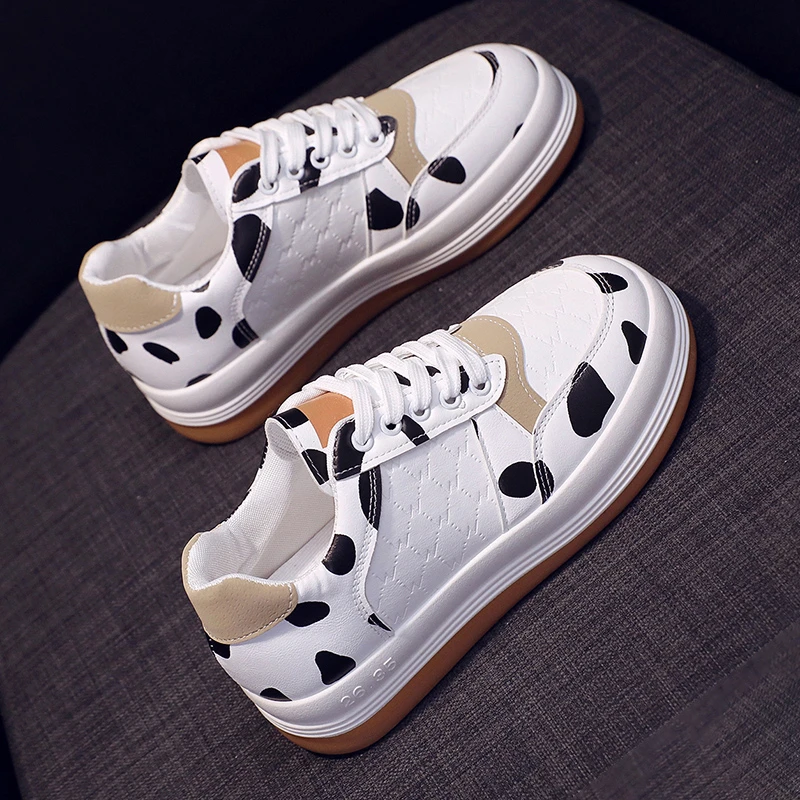 Cow Print Small White Shoes Female Hong Kong Flavor 2022 Spring and Autumn New Platform Single Shoes Ins Wind Leisure Sports