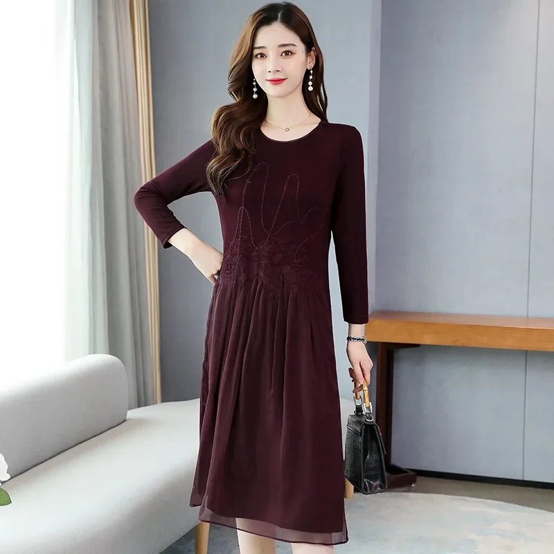 Женское трикотажное платье шифоновое средней длины с длинным рукавом круглым