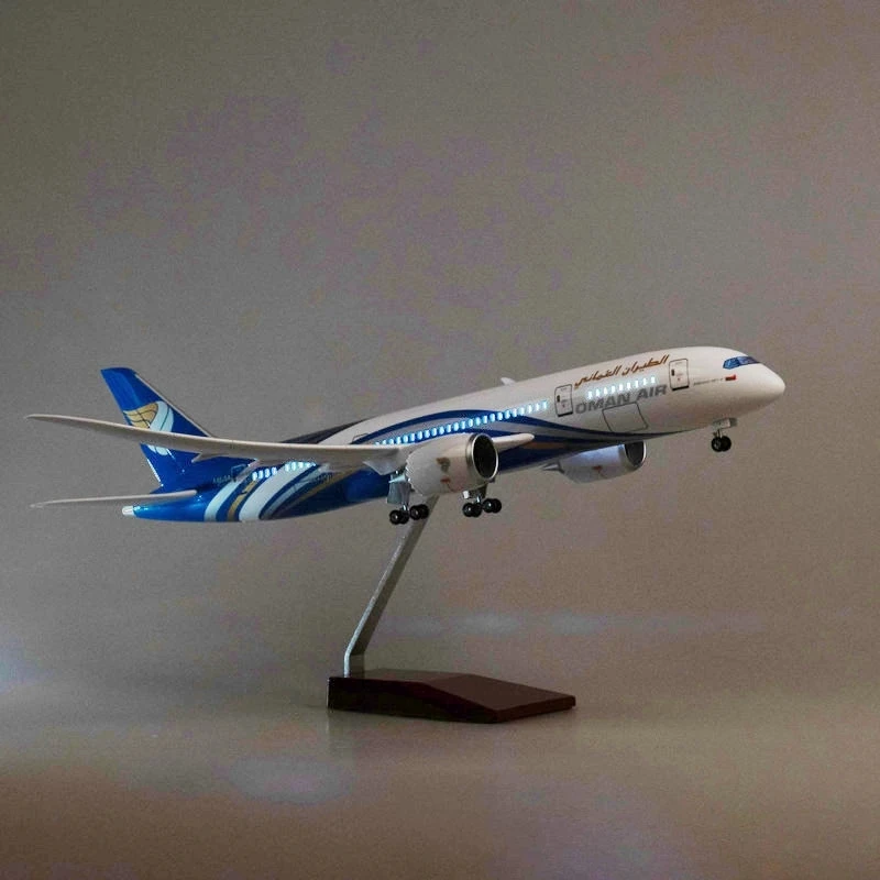 Масштаб 1/130 43 см модель самолета из реактивной смолы Dream Oman B787 (с подсветкой и