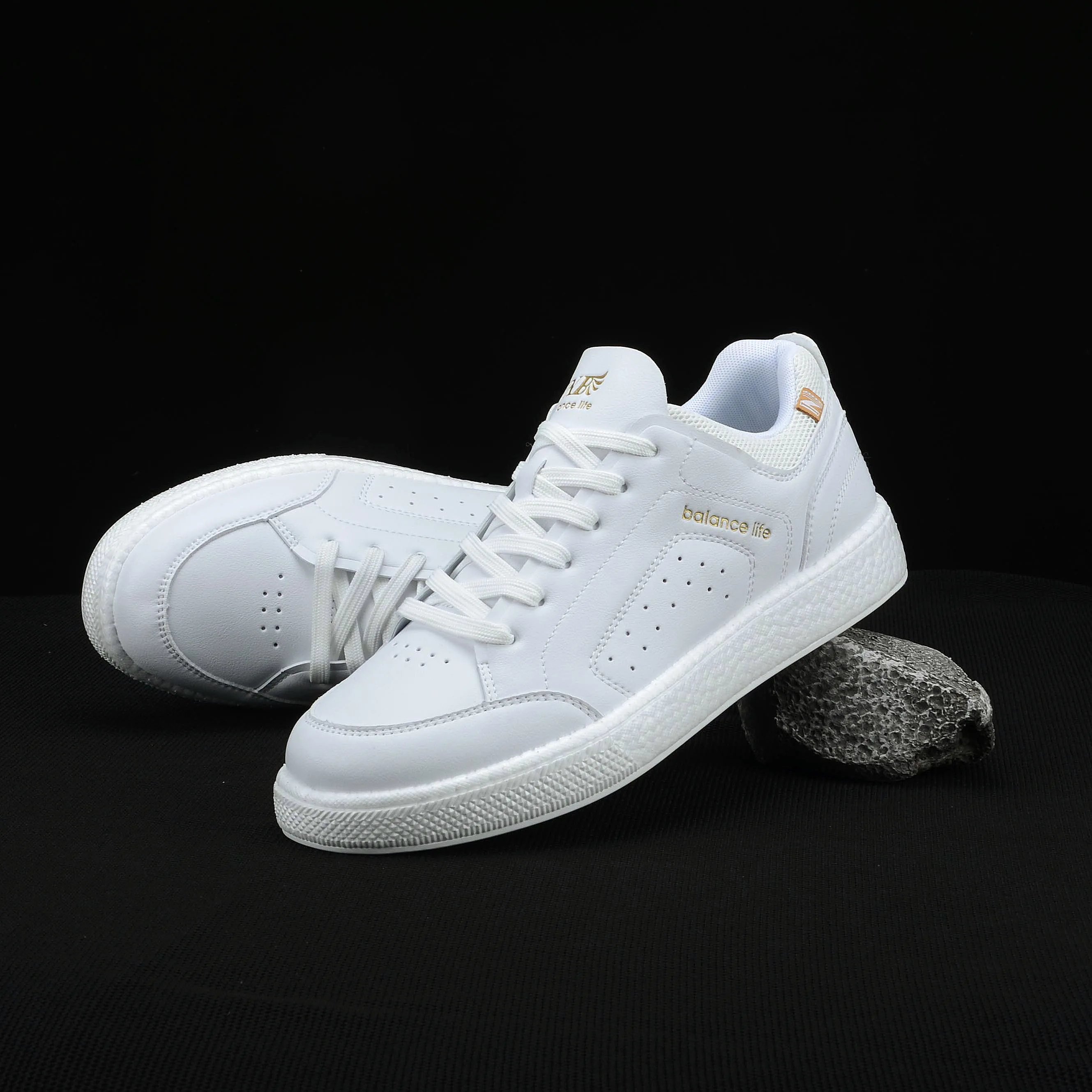 Men Women sport shoes Trail Genuine Leather Running Shoes Breathable Autumn Tennies Shoes comfortable Travel shoes