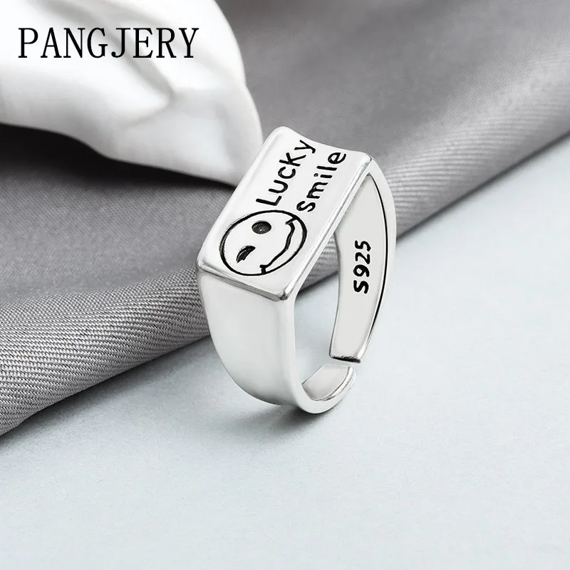 

Женское кольцо со смайликом, из серебра 925 пробы