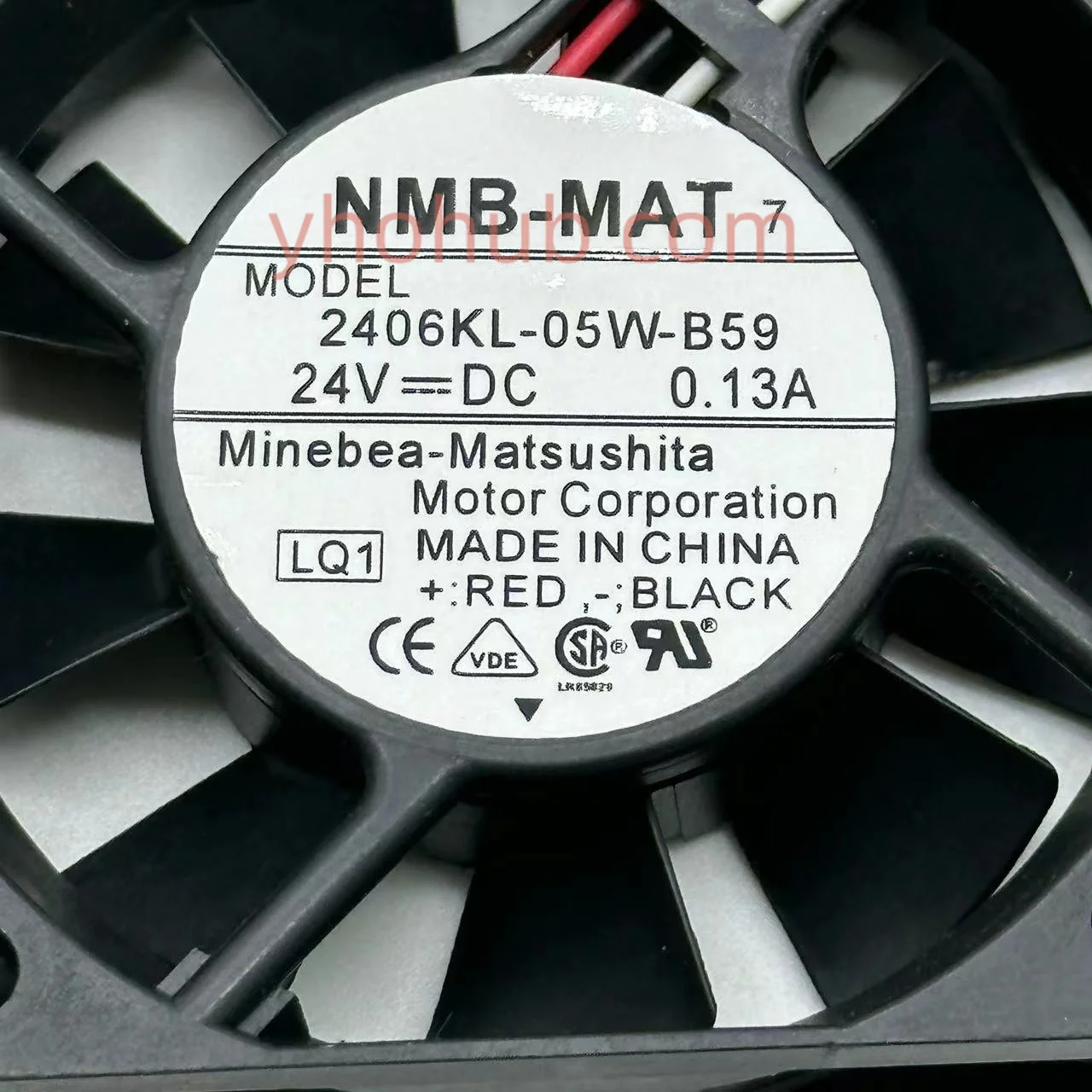 NMB-MAT 2406KL-05W-B59 LQ1 DC 24V 0.13A 60x60x15 мм 3-проводной Вентилятор охлаждения сервера |