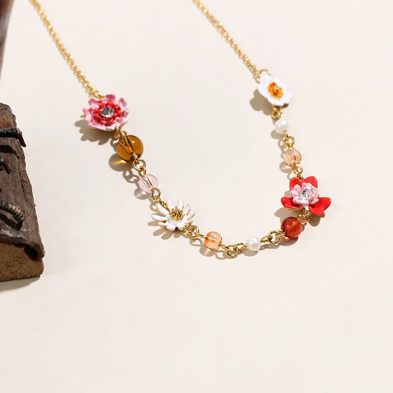 Европейские и американские модные тенденции. Сладкое свежее красное гербери.