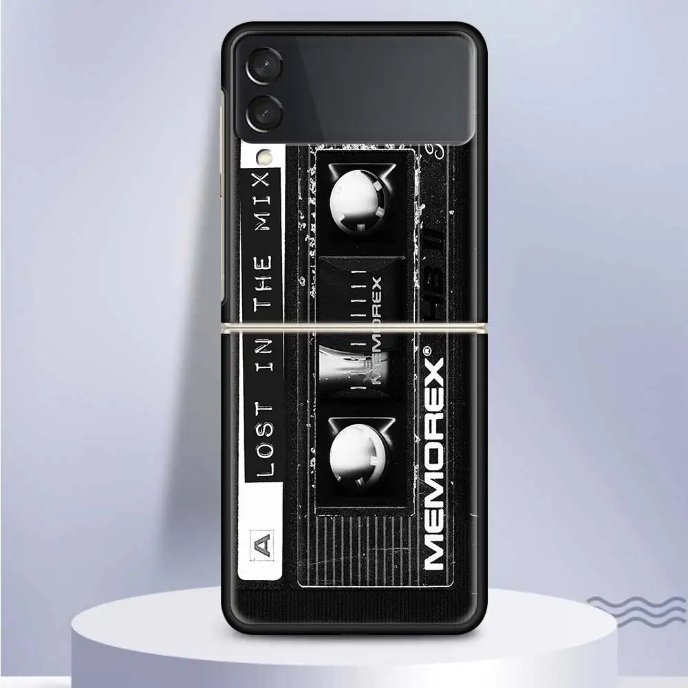 Vintage Magnetic Old Tape Cassette Coque Phone Case For Samsung Galaxy Z Flip 4 3 5G Black Hard Cover ZFlip 3 4 Luxury Shockproo images - 6
