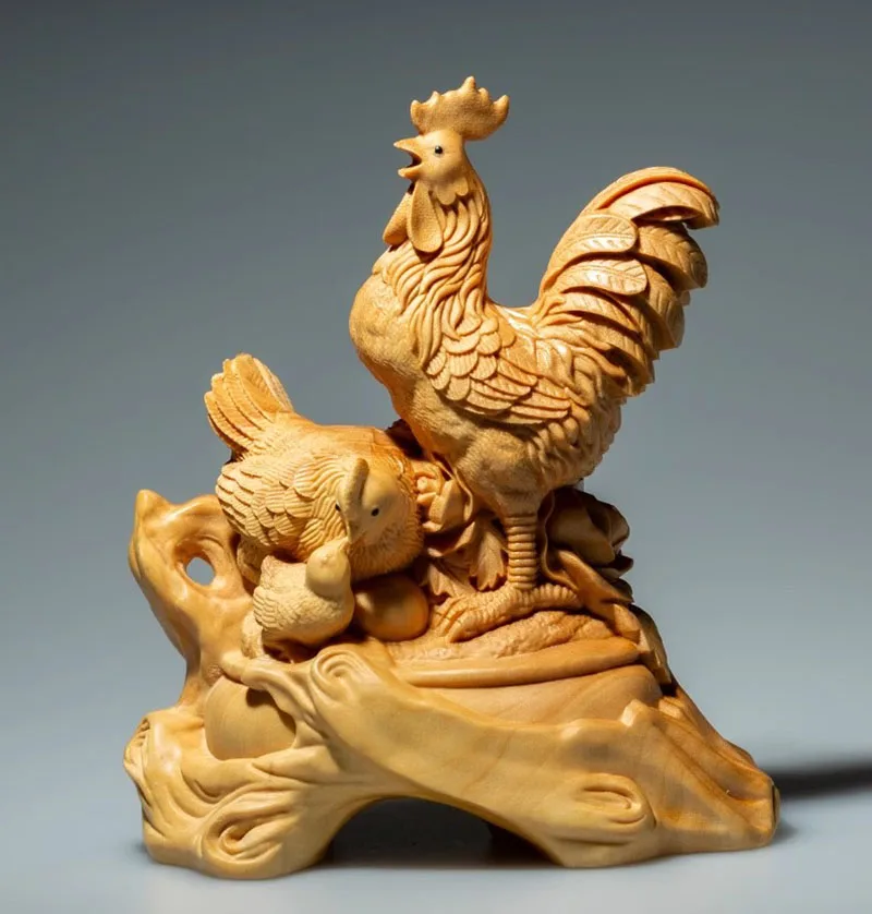 

Статуэтка из самшита семья петухов