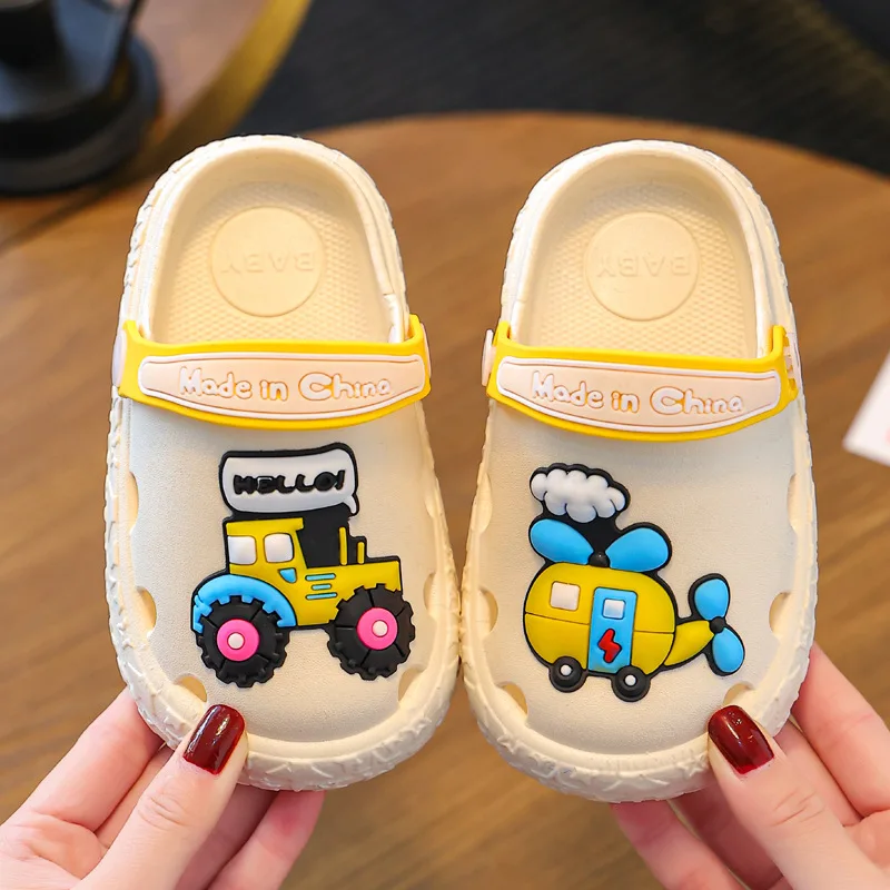 Boys Summer Slides Light EVA Girls Home Slippers 2023 New Cute Cartoon Kids Hole Shoes Anti-slip Baby Bathroom Slides Sandals