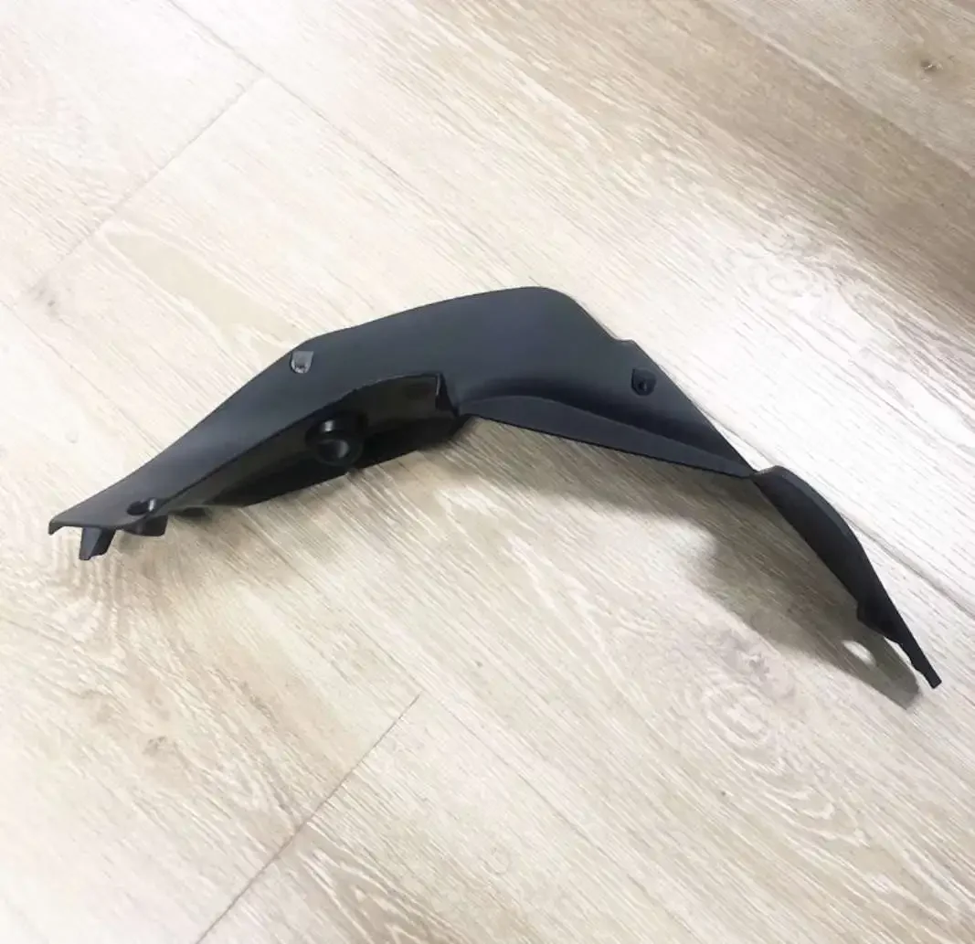 Фото Внутренняя декоративная накладка для моделей Benelli TNT180S, 165S, 150S, 125S №3