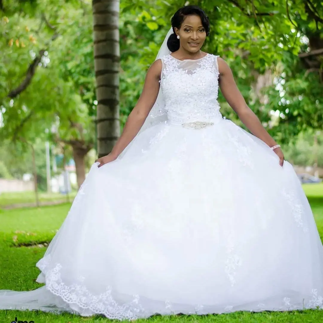 

Белое Тюлевое кружевное бальное платье со шлейфом и аппликацией, свадебное платье с сердечком, свадебное платье на заказ, 2024