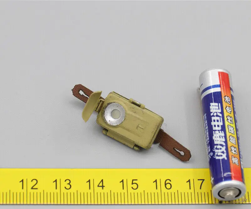 

D80152 1/6 Corps Infantry Burk --flashlight night light