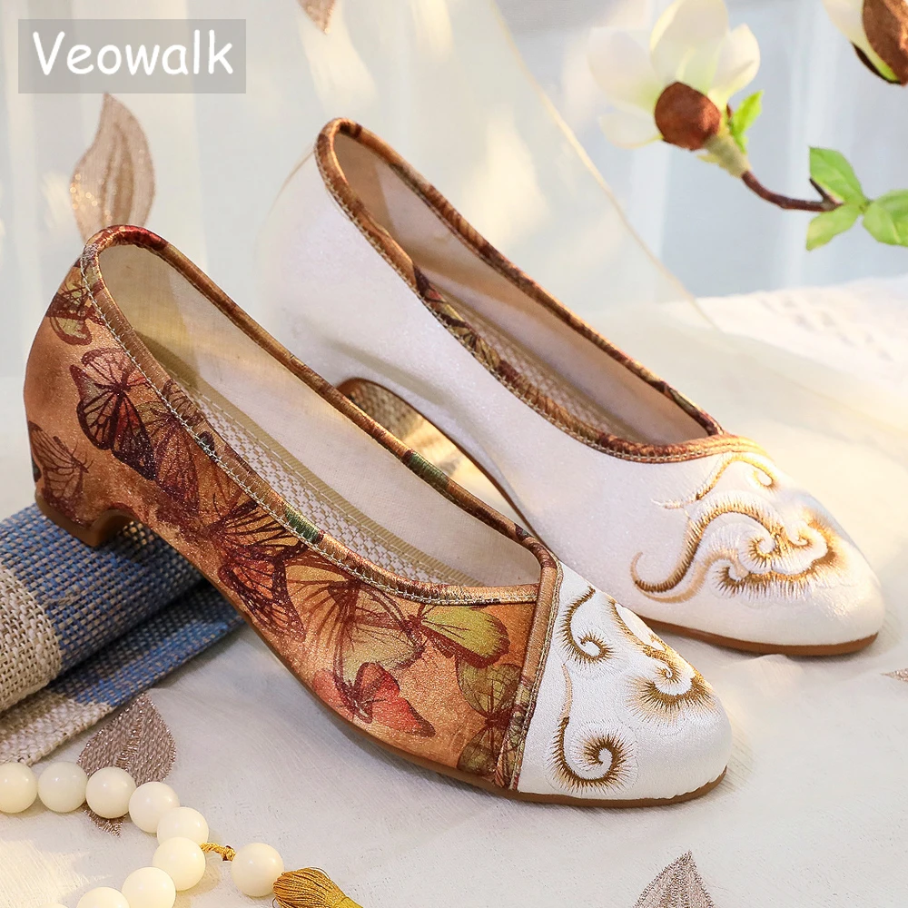 

Женские туфли Veowalk на низком каблуке 3 см, с цветочным принтом, из хлопчатобумажной ткани, без застежки, с острым носком, Элегантные повседневные туфли в стиле ретро, коричневые, синие, серые